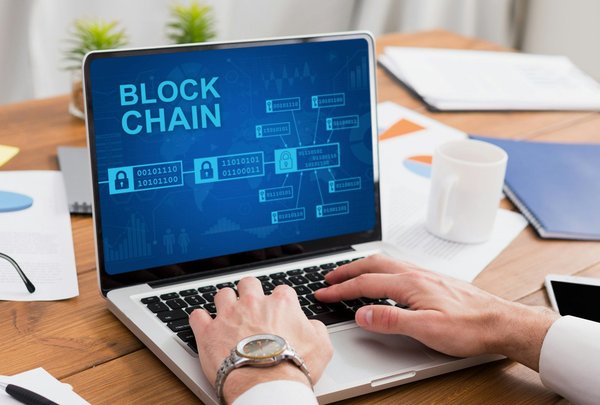 What are the best practices for integrating blockchain in UK's supply chain management?